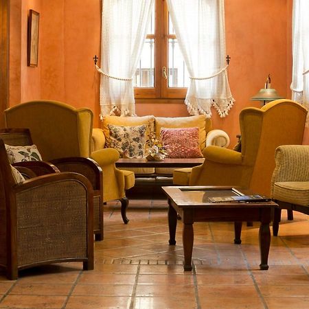 Hotel Restaurante La Masieta Крейсел Екстериор снимка