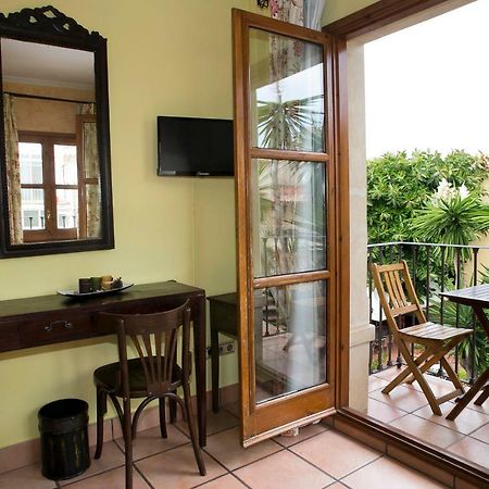 Hotel Restaurante La Masieta Крейсел Екстериор снимка