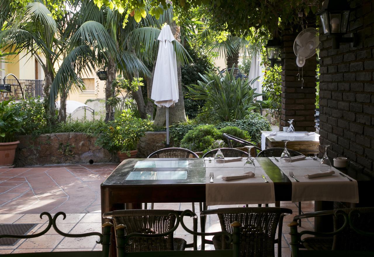 Hotel Restaurante La Masieta Крейсел Екстериор снимка